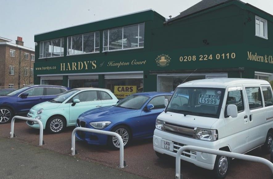 Hardy's of Hampton Court Car dealership in East Molesey AutoTrader